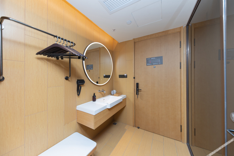 Bathroom 4, JI Hotel Chizhou Railway Station, Chizhou