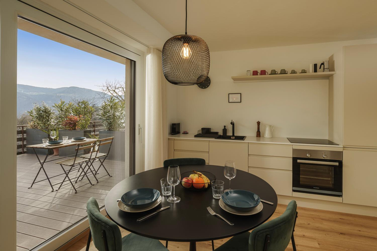 Others 5, Mountain View Suites, Bolzano