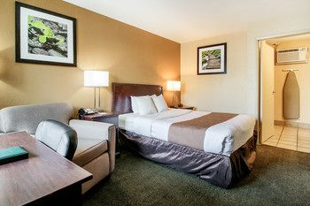 Others 2, Americas Best Value Inn Yakima, Yakima