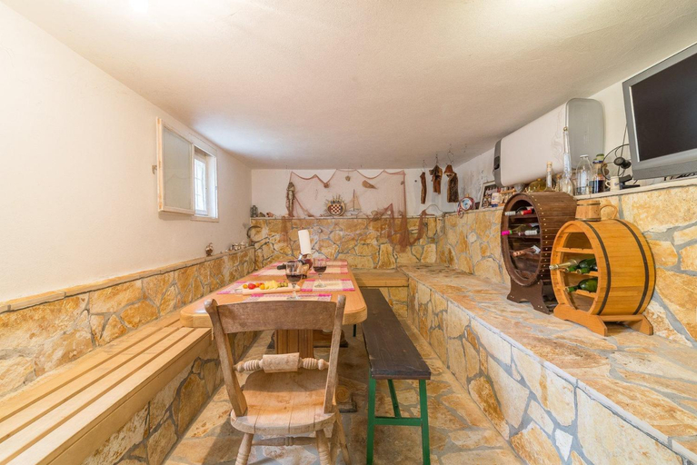 Food & Drinks, Apartments Sandra, Obrovac