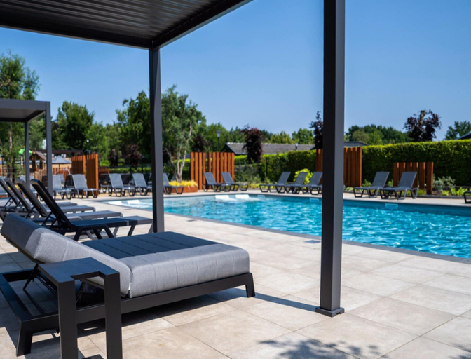 Sport & Beauty 3, Beautiful chalet with airco, in a holiday park, Eersel