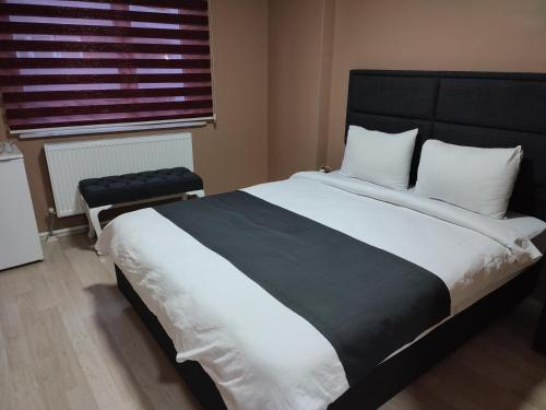 Others 5, ONKA OTEL, Merkez