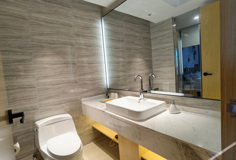 Bathroom 3, Starway Hotel Shantou Railway Station, Shantou
