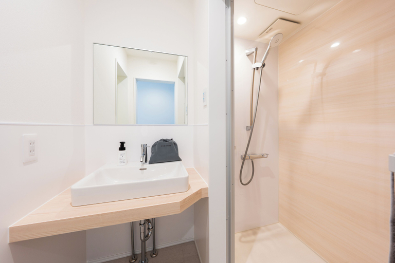 Bathroom 3, HOTEL MEGURI, Usa