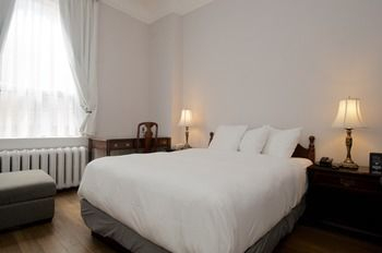 Others 4, Hotel Ambrose, Montréal