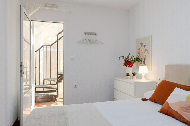 Interior 5, Coral Seashell by Fidalsa, Alicante
