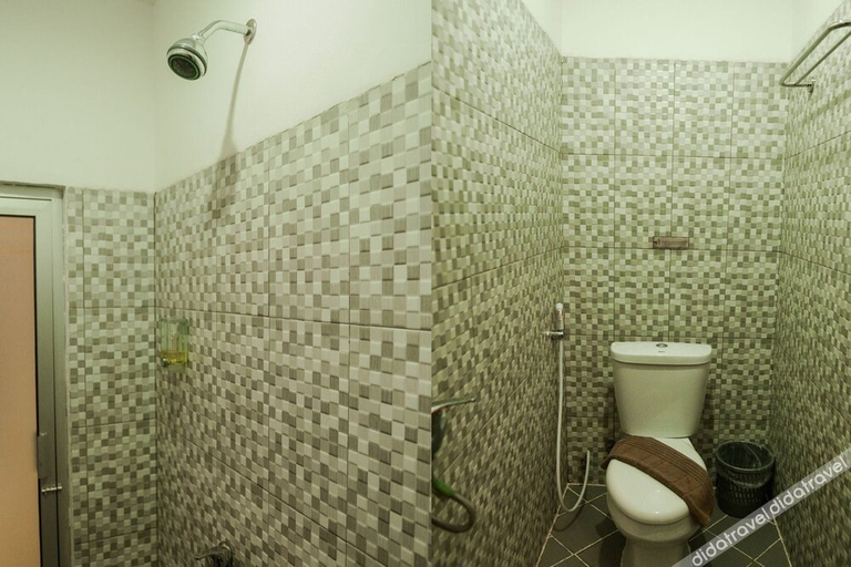 Bathroom, Denata B and B, Palembang