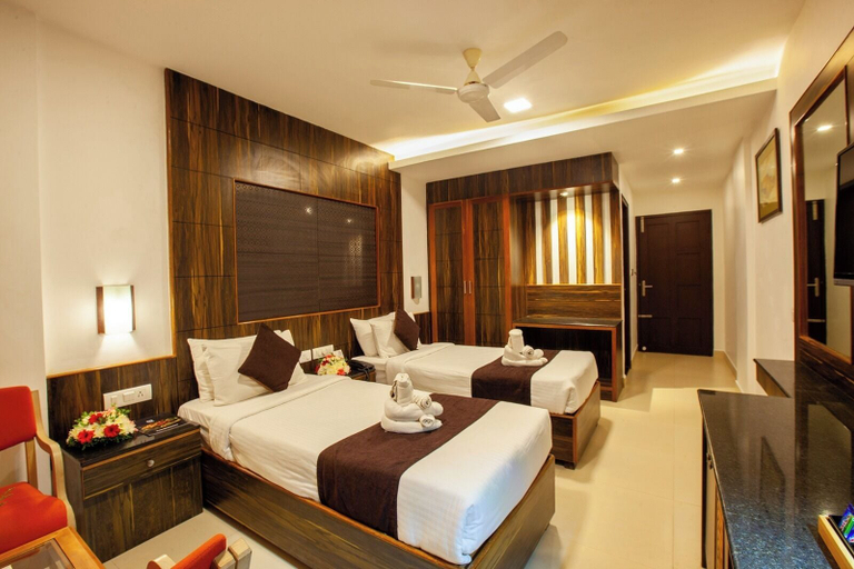 Room 2, Hotel Laals Inn Grand, Ernakulam