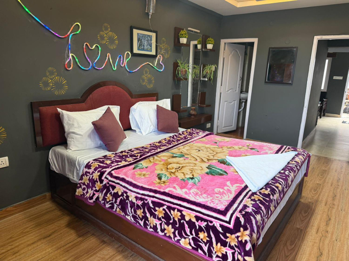Bedroom 2, Nakshatra Inn Kodaikanal Homestay, Dindigul