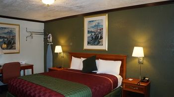 Others 2, Sycamore Inn, Butte