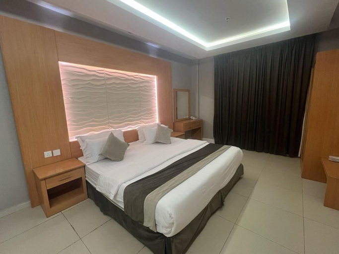 Bedroom 4, SMO Suite Hotel, Riyadh