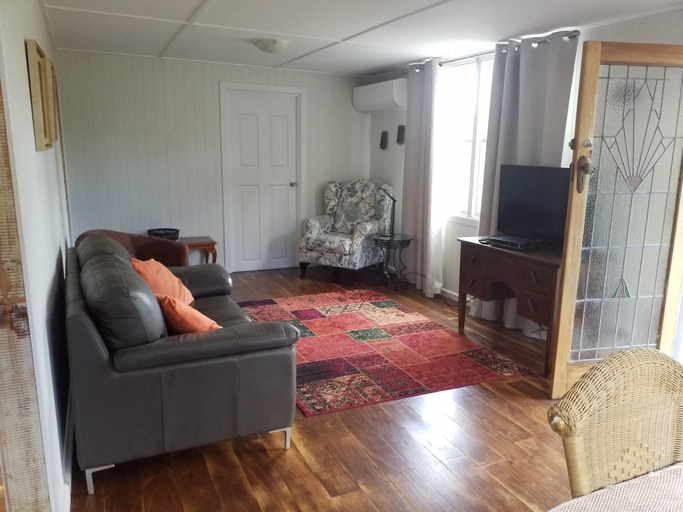 Living area, The Gardener's Cottage, Dorset