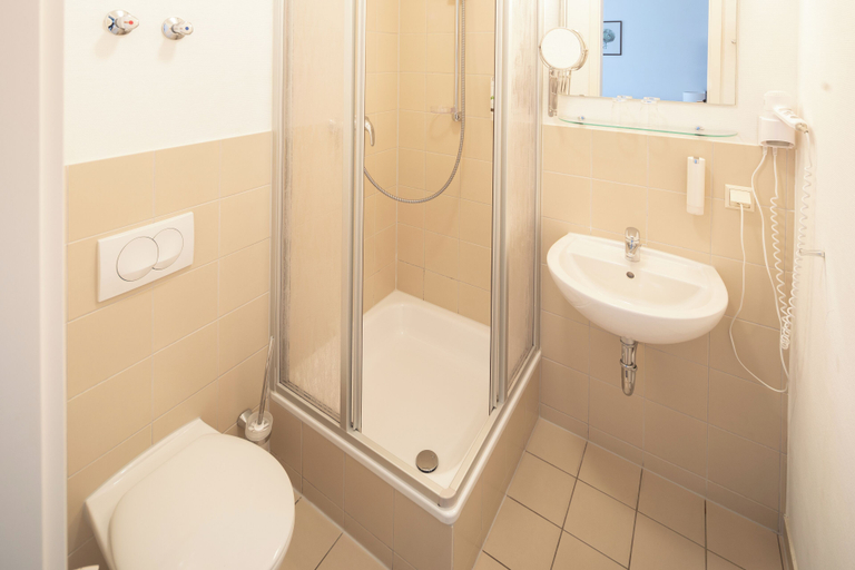 Bathroom 5, ahead burghotel, Prignitz