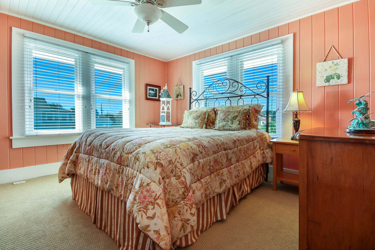 Interior 4, 623 Ocean Ave, Nassau