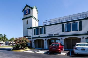 Others 2, Motel 6 Newark, DE, New Castle