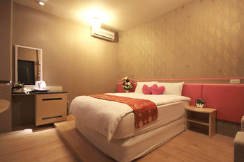Guestroom 5, TanHuiHotel, Nantou