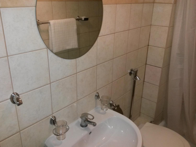 Bathroom 3, Botel Vodník, Praha 5