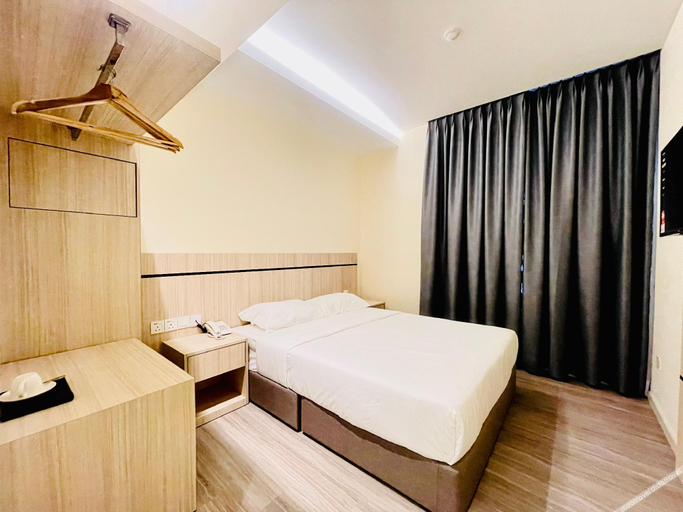 Bedroom 2, HI-INN RIVERSIDE (JW HOTEL), Sibu