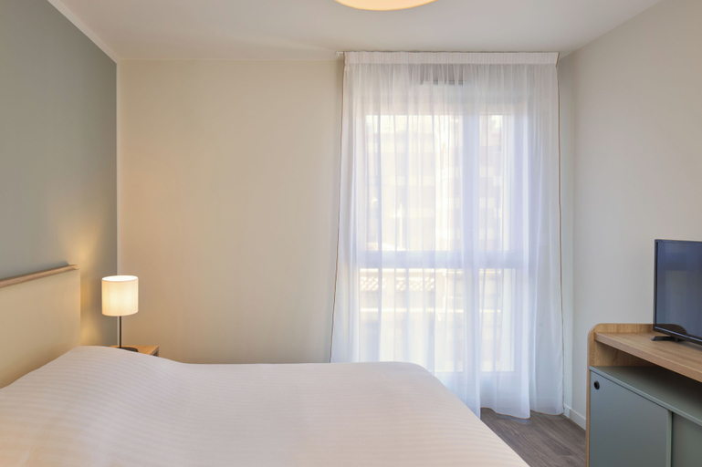 Bedroom 3, Quality Aparthotel Nancy Centre, Meurthe-et-Moselle