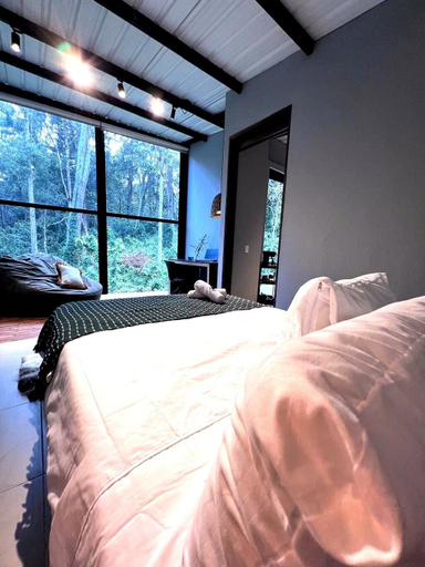 Room 3, A Estadia tranquila con vista al bosque, Rionegro