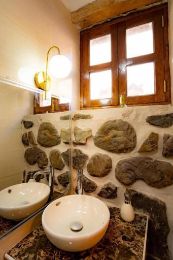 Bathroom 3, NUNA SUMAQ Hotel, Urubamba