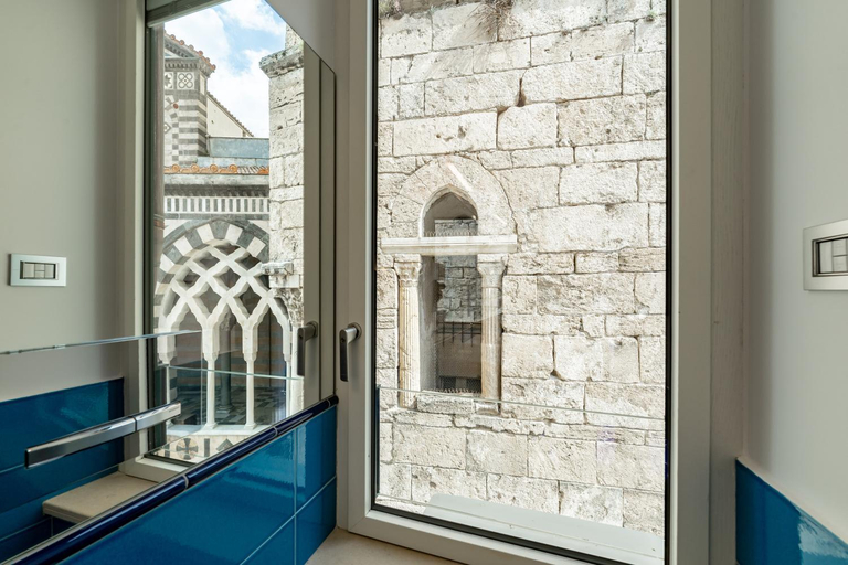 Others 4, La Suite Del Cavaliere, Salerno