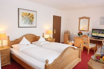 Guestroom 4, Hotel Antoniushof, Passau