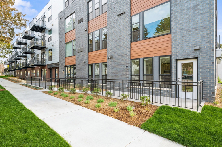 Exterior & Views 2, Kasa Bryn Mawr Minneapolis, Hennepin