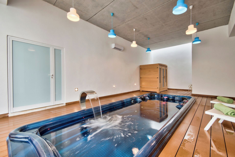 Interior 4, Luxurious Elegant Villa With Impressive Sauna&pool