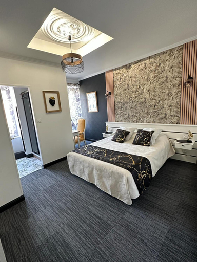 Bedroom, Le clos fleuri, Puy-de-Dôme