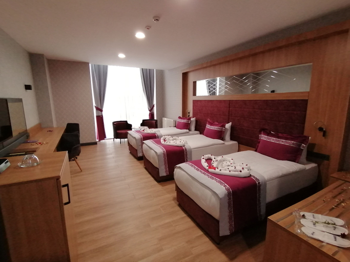 Others 3, Lavanta Tepesi Hotel, Merkez