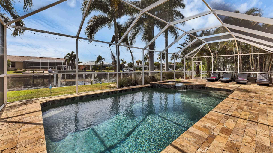 Pool, Npl829, Charlotte