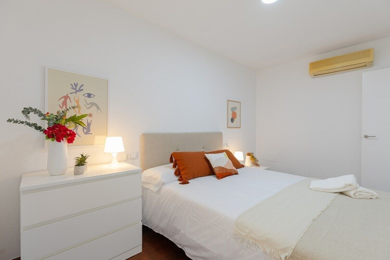 Interior 2, Coral Seashell by Fidalsa, Alicante