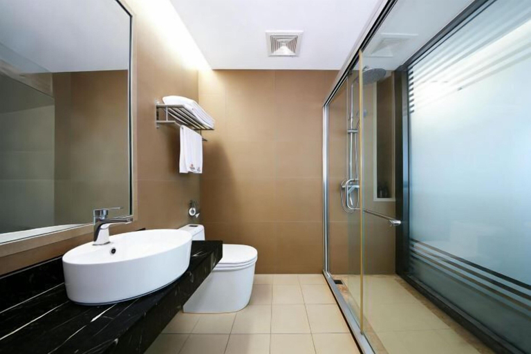 Bathroom 4, Shenzhen Bolang Hotel (Xintangwei Metro Station), Shenzhen