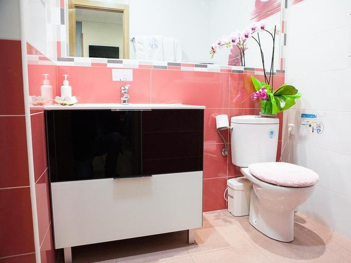 Bathroom 3, Hostal del Pez Azul, Madrid