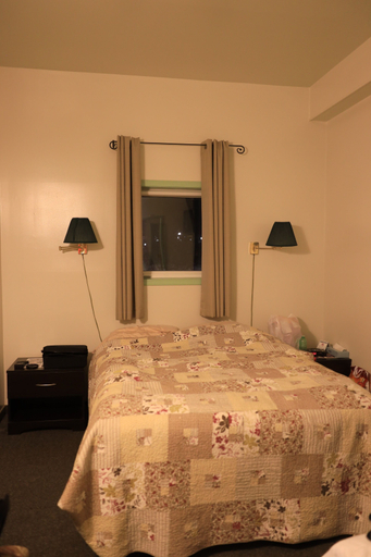 Bedroom 2, IceBerg Inn, Division No. 23
