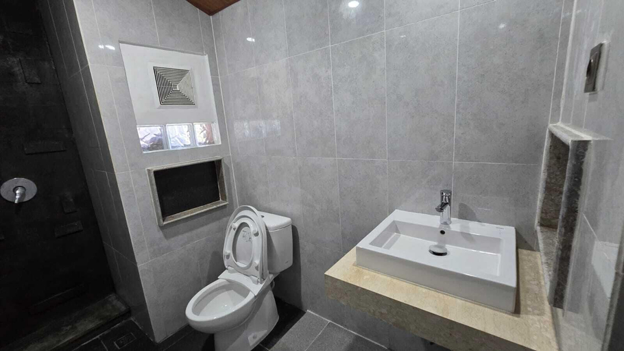 Bathroom 3, Kami House Ubud, Gianyar