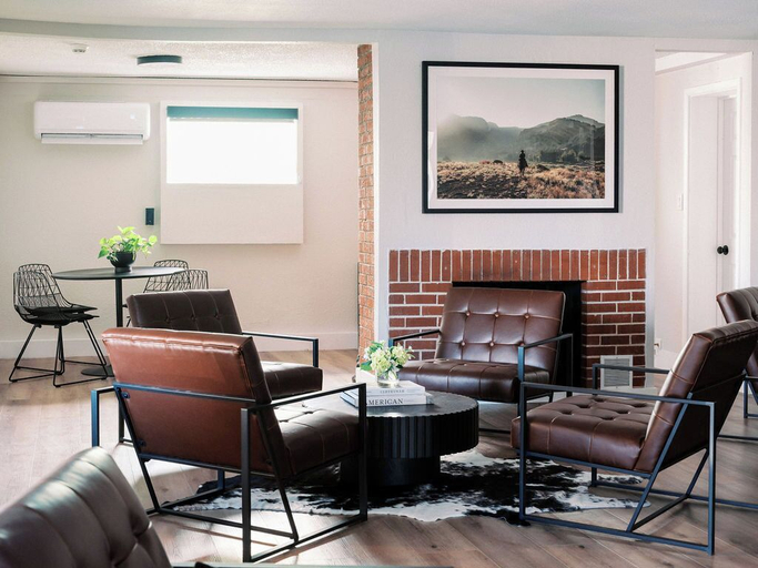 Public Area, Western Lodge, Routt