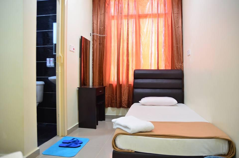 Bedroom 2, Deena Hotel, Gua Musang