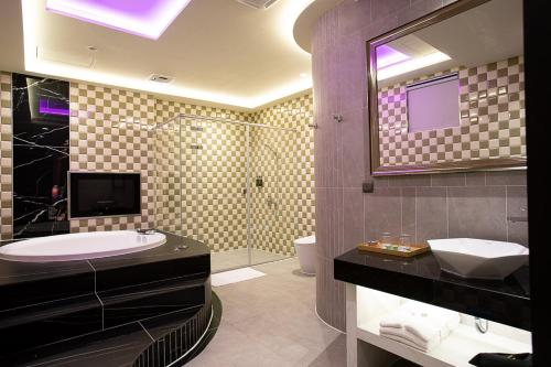 Other 5, I Will Motel, Hsinchu County