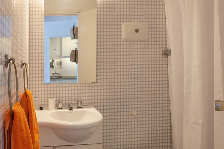 Bathroom, Oceana Suites Lafayette, n.a351