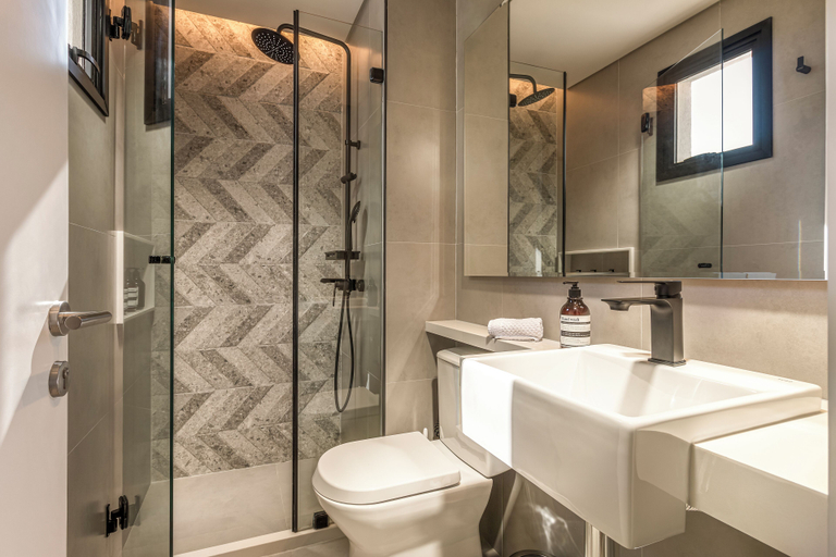 Bathroom 4, ZENTRUM Residences – By AVA Rentals, Asunción