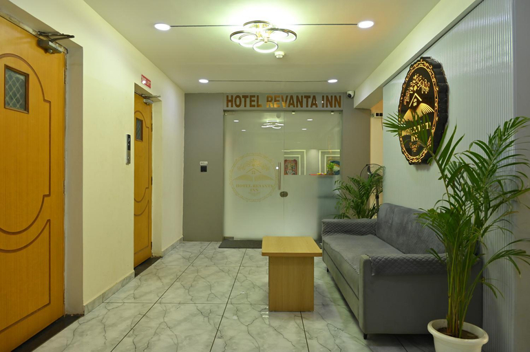 Public Area 3, Hotel Revanta Inn, Ahmadabad