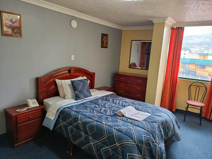 Bedroom 2, Hotel Allegria, Quito