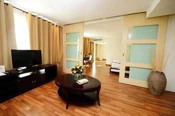 Others 5, The Bless Hotel and Residence, Wattana