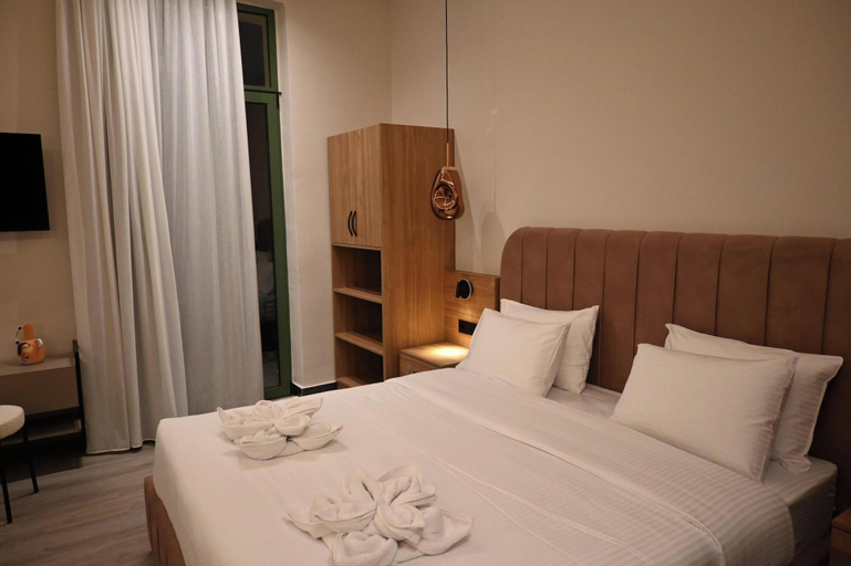Room 3, Apon City Residence, Crete