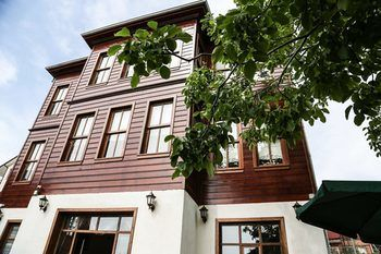 Others 2, Izmit Otel, Izmit