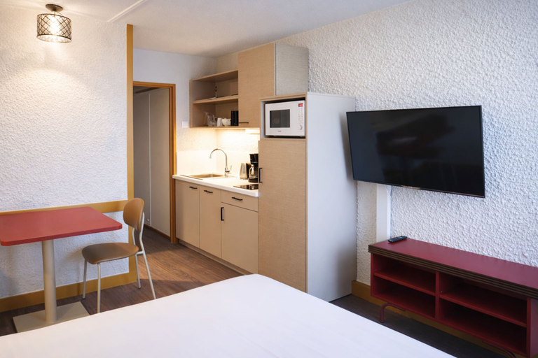 Bedroom 4, Résidence les Dômes, Allier