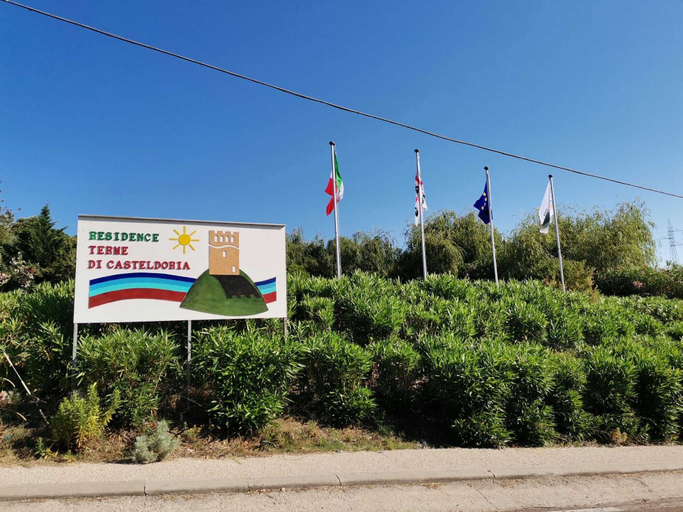 Property grounds 3, Sardinia Hillside Retreat - Apt 14 - 2BR, quiet area, parking, Sassari
