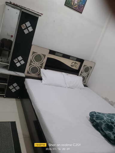 Bedroom 2, Radha Rani homestay, Mathura
